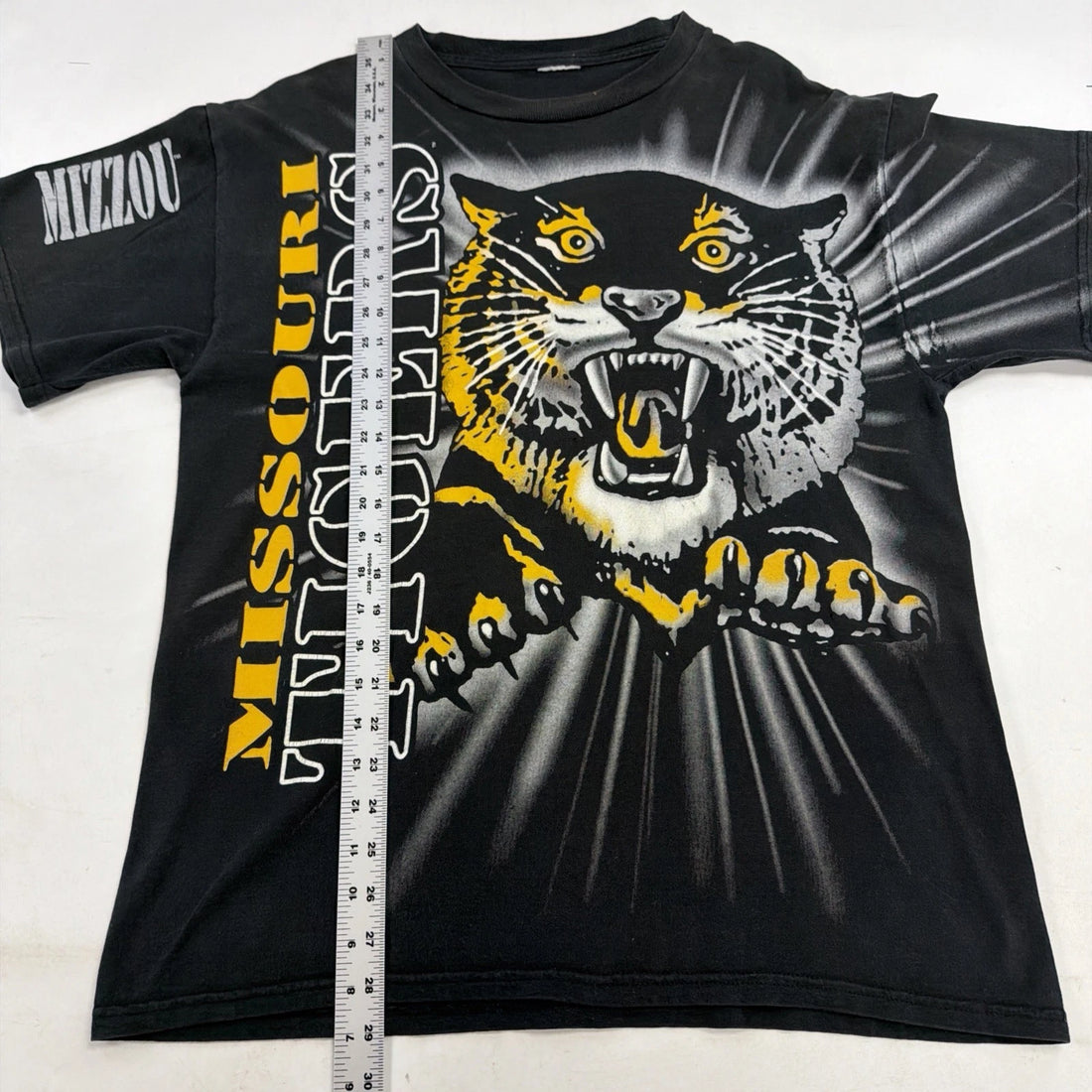 Vintage Missouri Tigers T-Shirt Size XL All Over Print NCAA