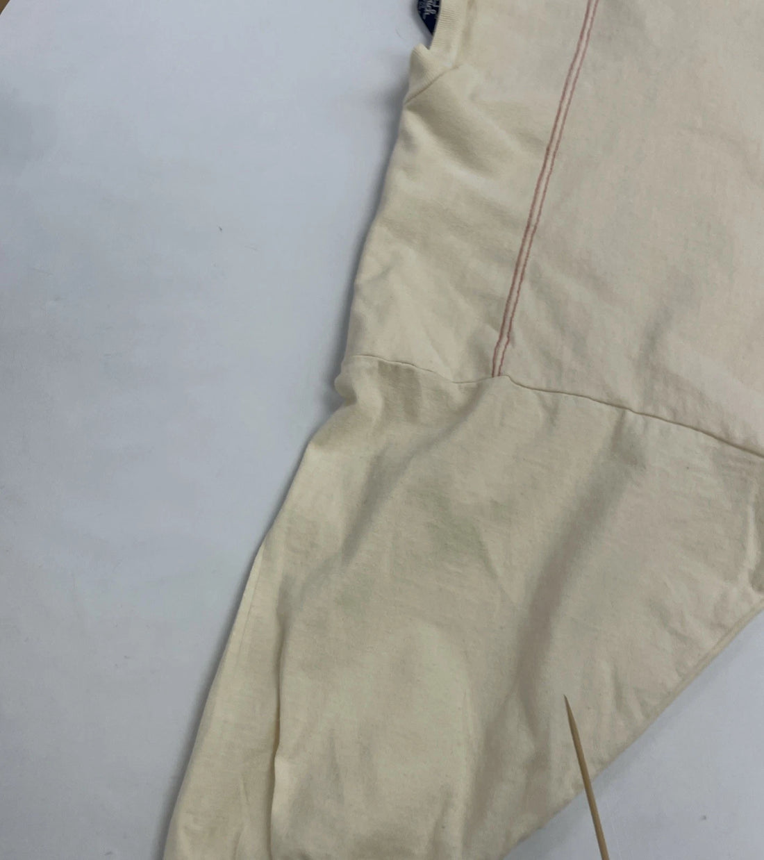 Vintage Woolrich Sheep V-Neck Raglan T-Shirt Size XL 80s