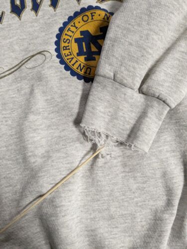 Vintage Notre Dame Fighting Irish Sweatshirt Crewneck Size XL Gray 90s NCAA
