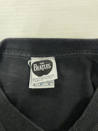 Vintage The Beatles Lonely Hearts T-Shirt Size Medium Black Band Tee 2006