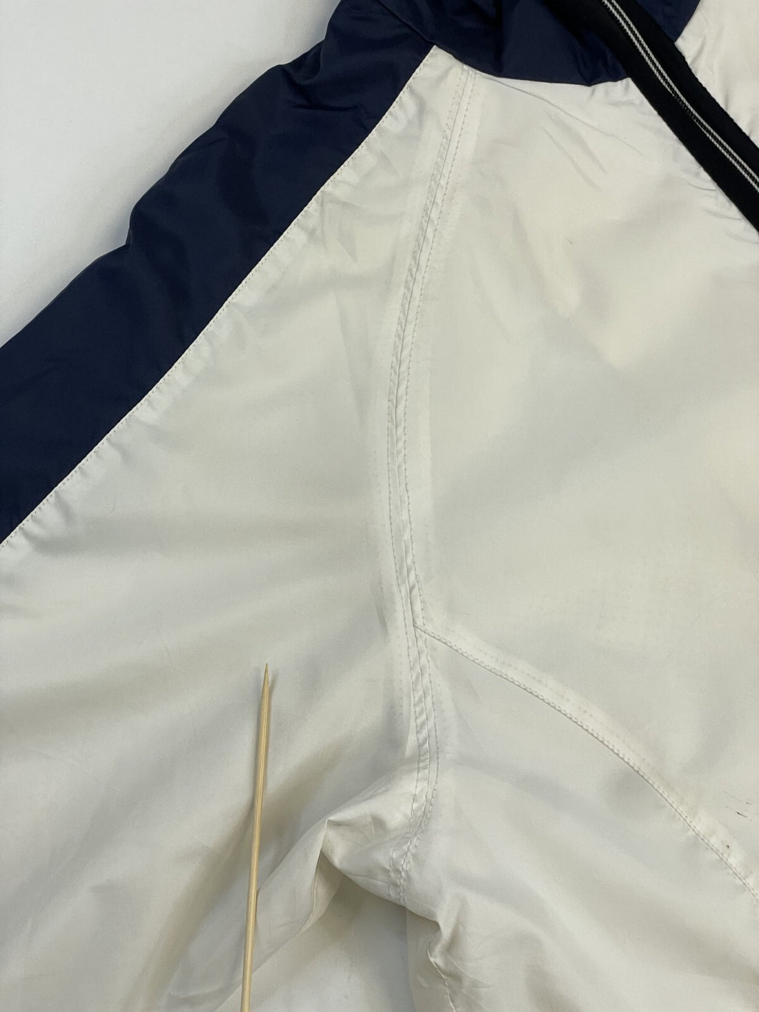 Vintage Nike Windbreaker Light Jacket Size Medium White