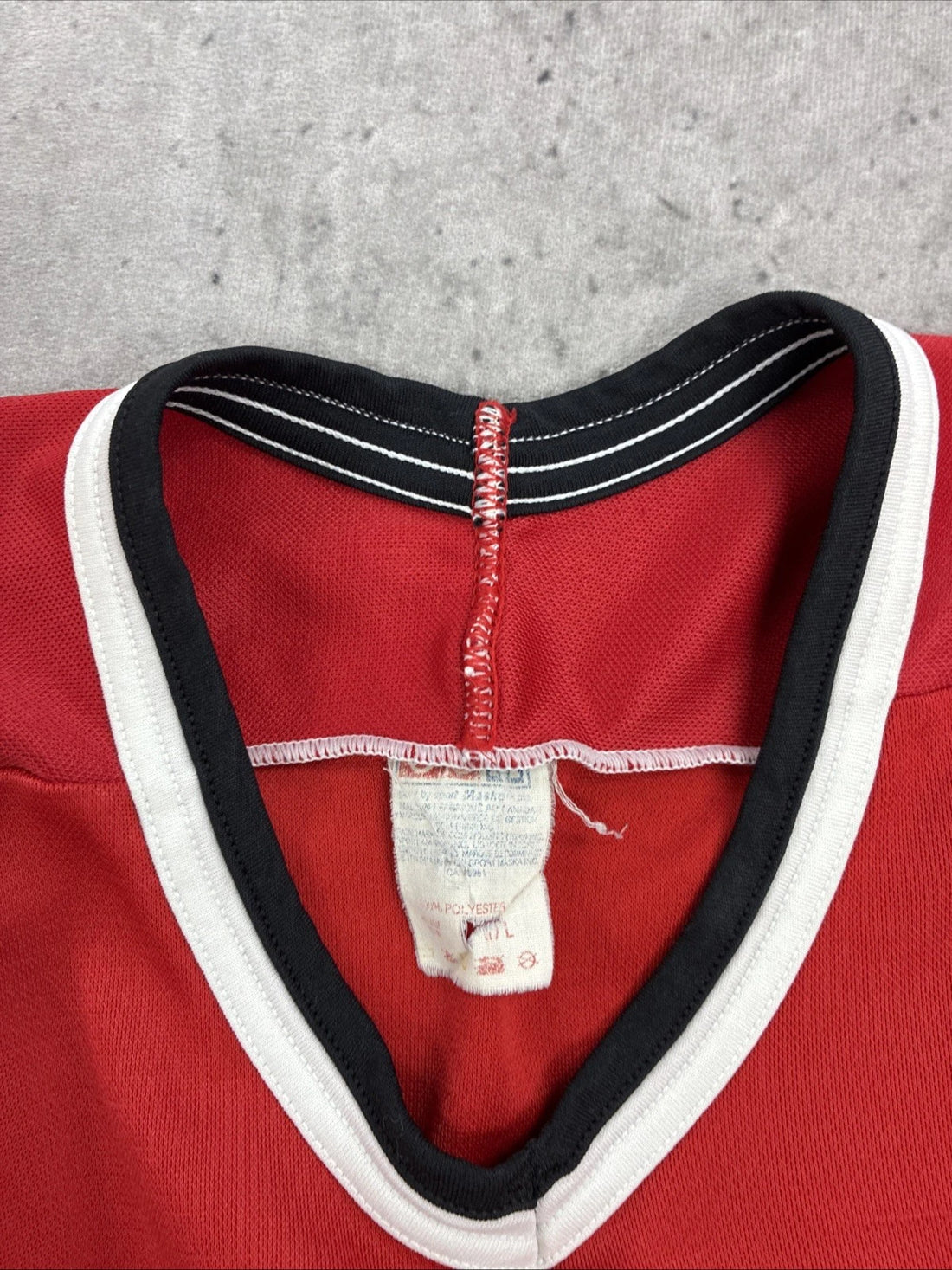 Vintage Chicago Blackhawks CCM Jersey Size Large NHL