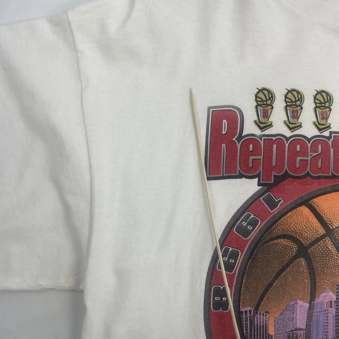 Vintage Chicago Bulls Repeat 3-Peat NBA Champions T-Shirt Size XL 90s