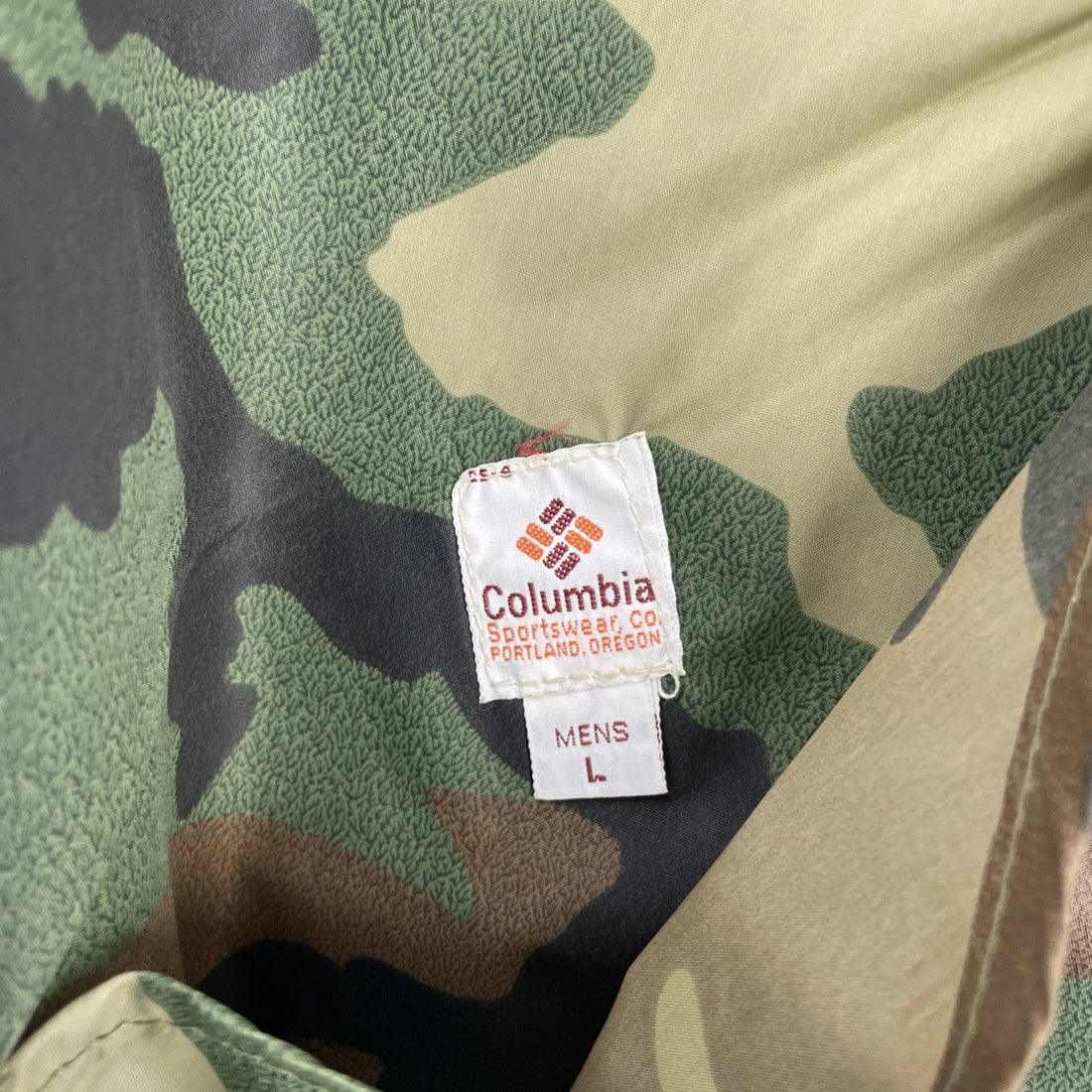 Vintage Columbia Camo Hunting Bomber Jacket Size Large Reversible