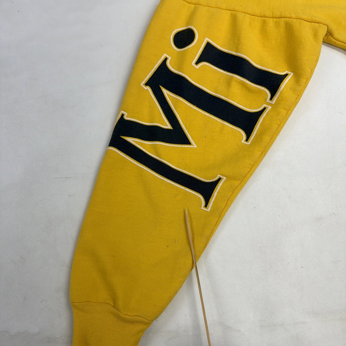 Vintage Michigan Wolverines Spell Out Sweatshirt Hoodie Size XL 90s NCAA
