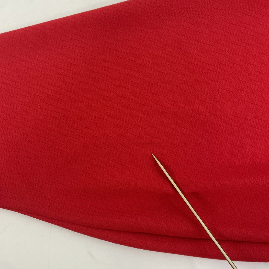 Vintage Minnesota Wild CCM Jersey Size Medium Red Centre Ice NHL