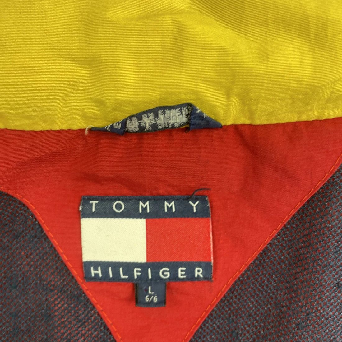Vintage Tommy Hilfiger Windbreaker Light Jacket Size Large Red