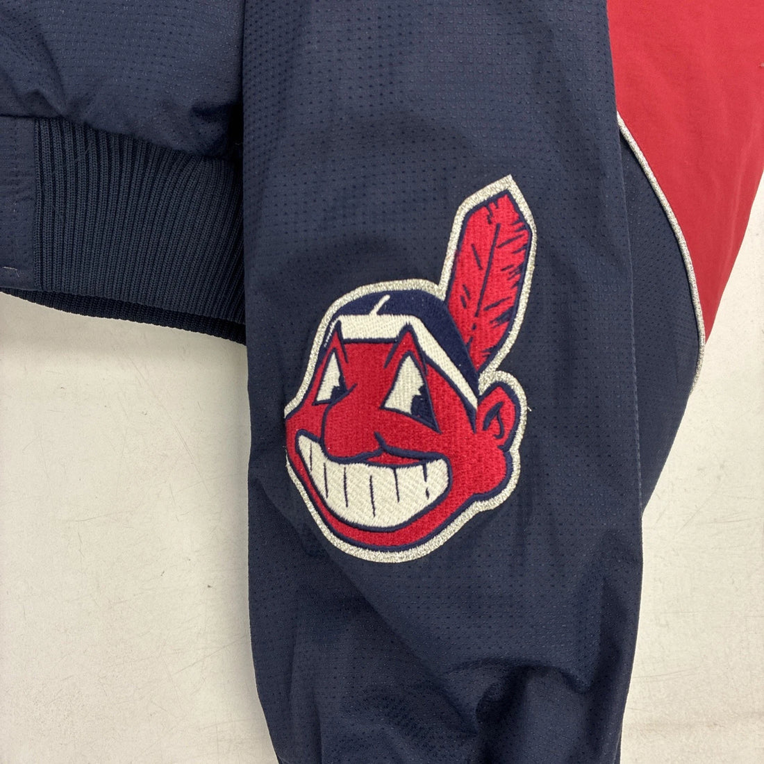 Vintage Cleveland Indians Majestic Dugout Jacket Size Large MLB