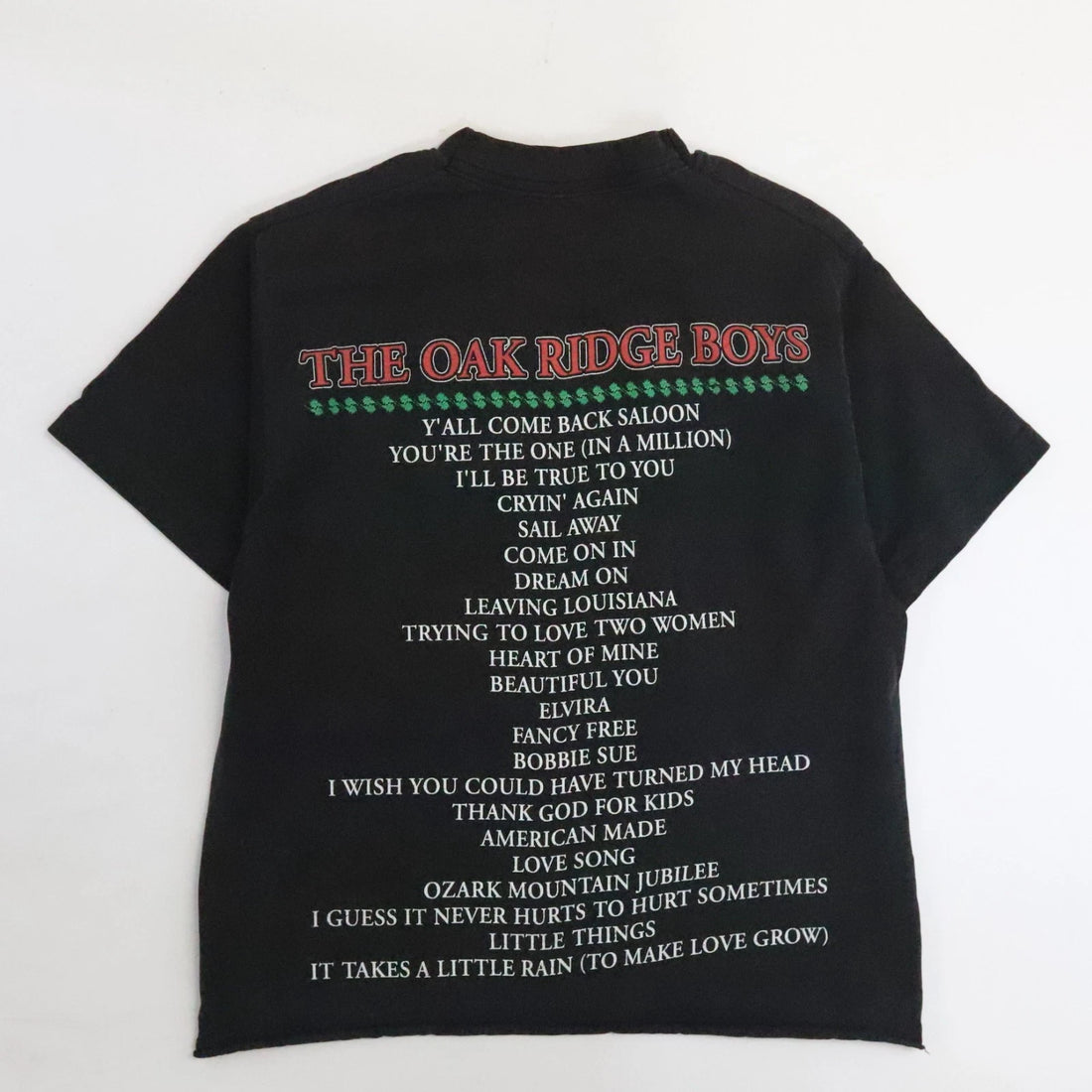 Vintage The Oak Ridge Boys T-Shirt Size Medium Cropped 90s