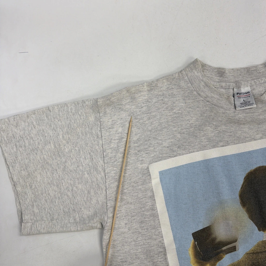 Vintage Mr. Bean Guess Who Polaroid T-Shirt Size Large 90s