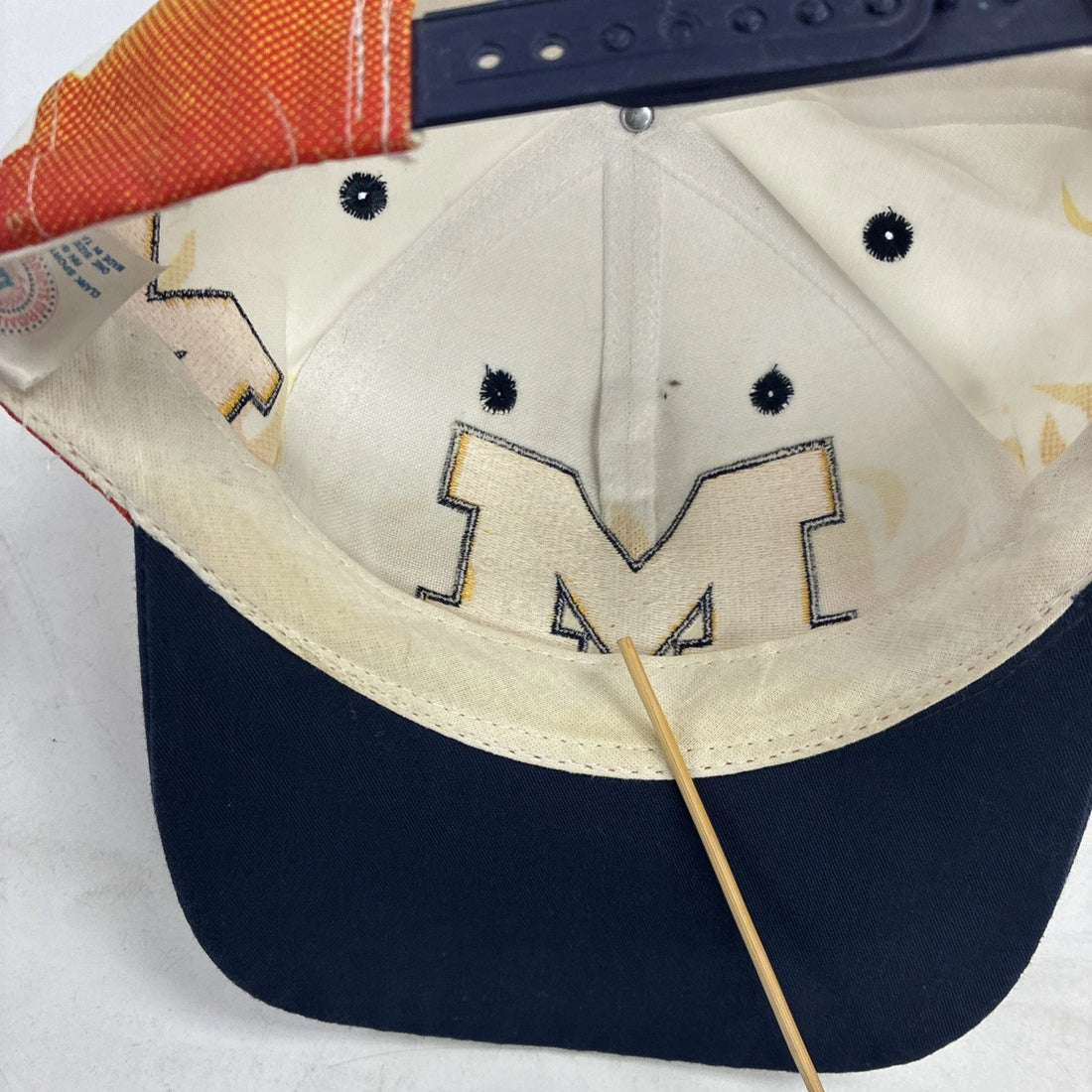Vintage Michigan Wolverines Front Row On Fire Snapback Hat OSFA 90s NCAA