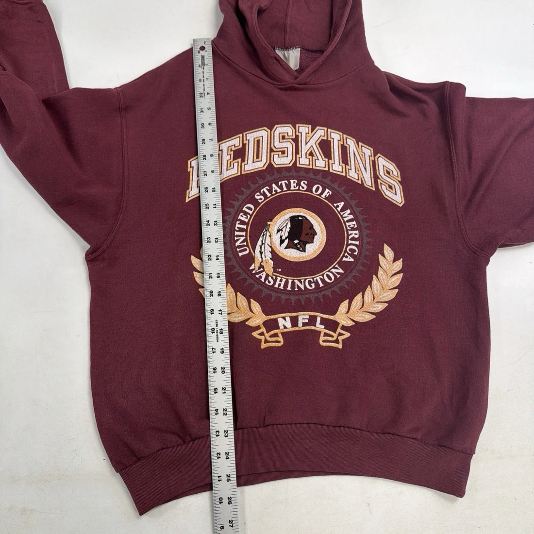 Vintage Washington Redskins Sweatshirt Hoodie Size Medium NFL