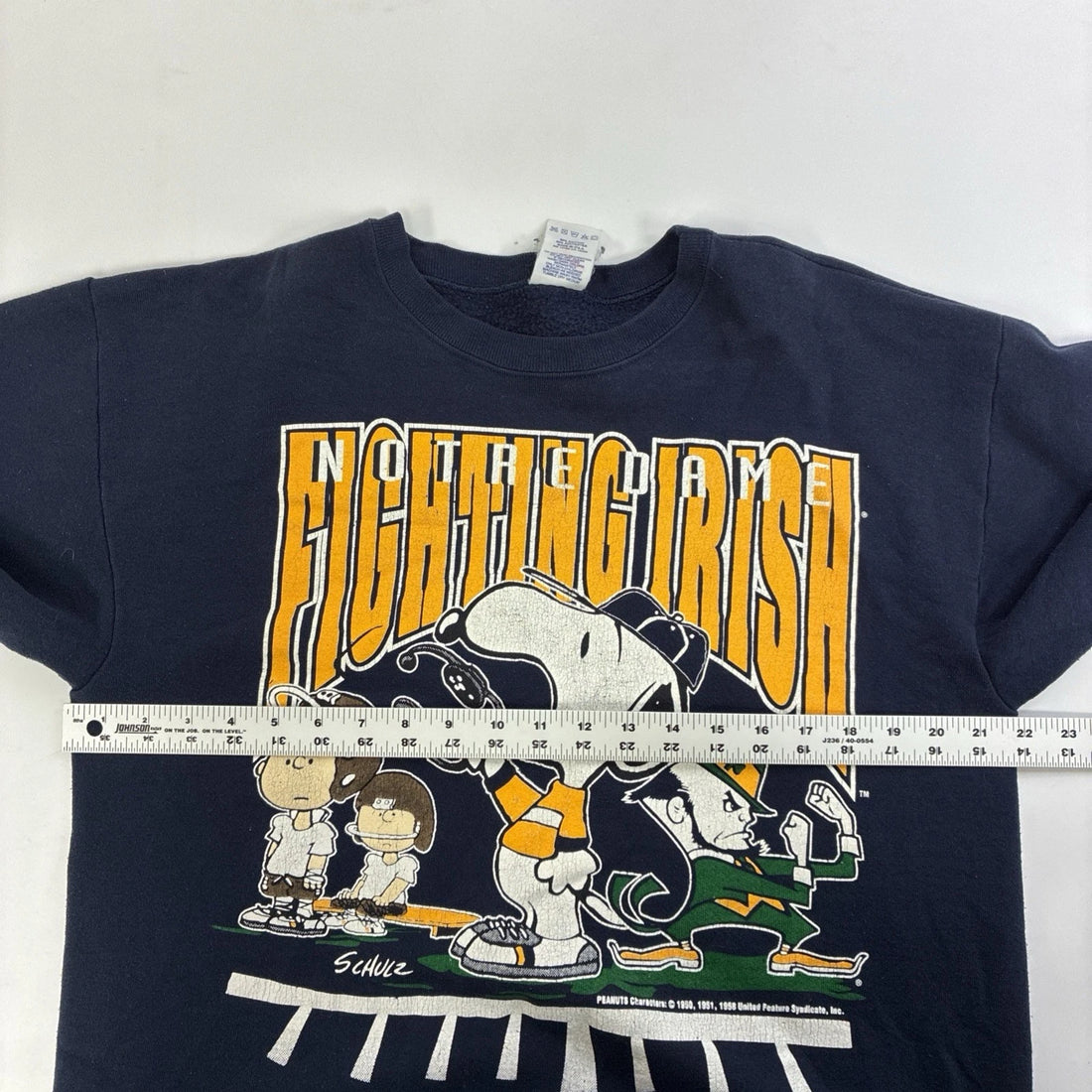 Vintage Notre Dame Fighting Irish Peanuts Crewneck Sweatshirt Large 90s NCAA