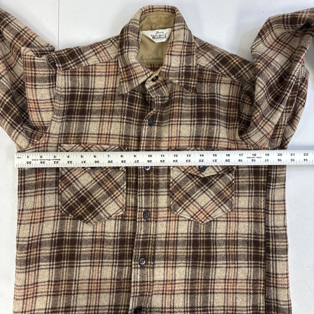 Vintage Woolrich Wool Button Up Shirt Size Medium