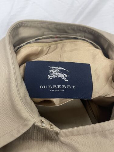Burberry Double Breasted Trench Coat Jacket Size 44R Long Nova Check Plaid