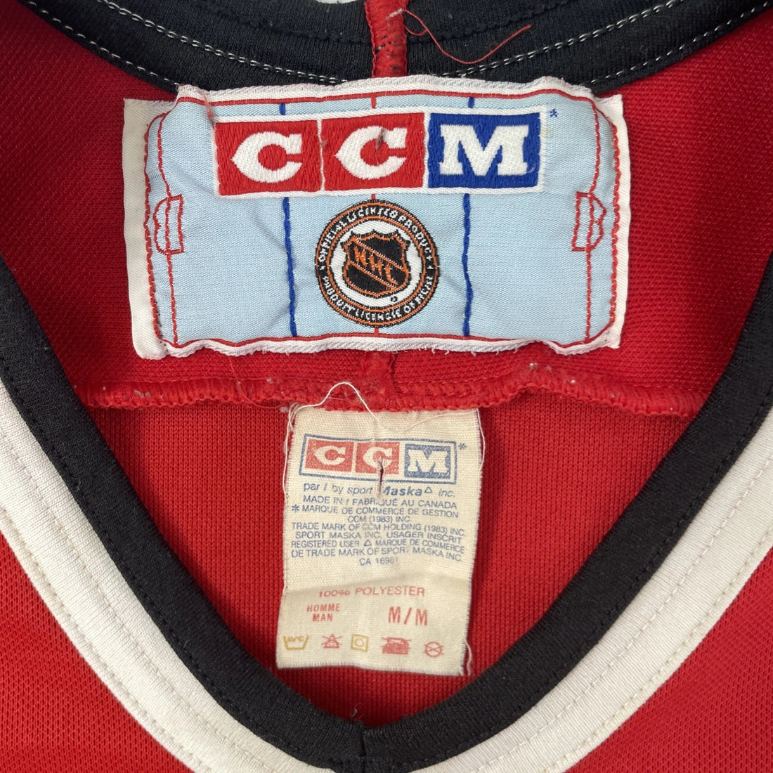 Vintage Chicago Blackhawks CCM Jersey Size Medium NHL