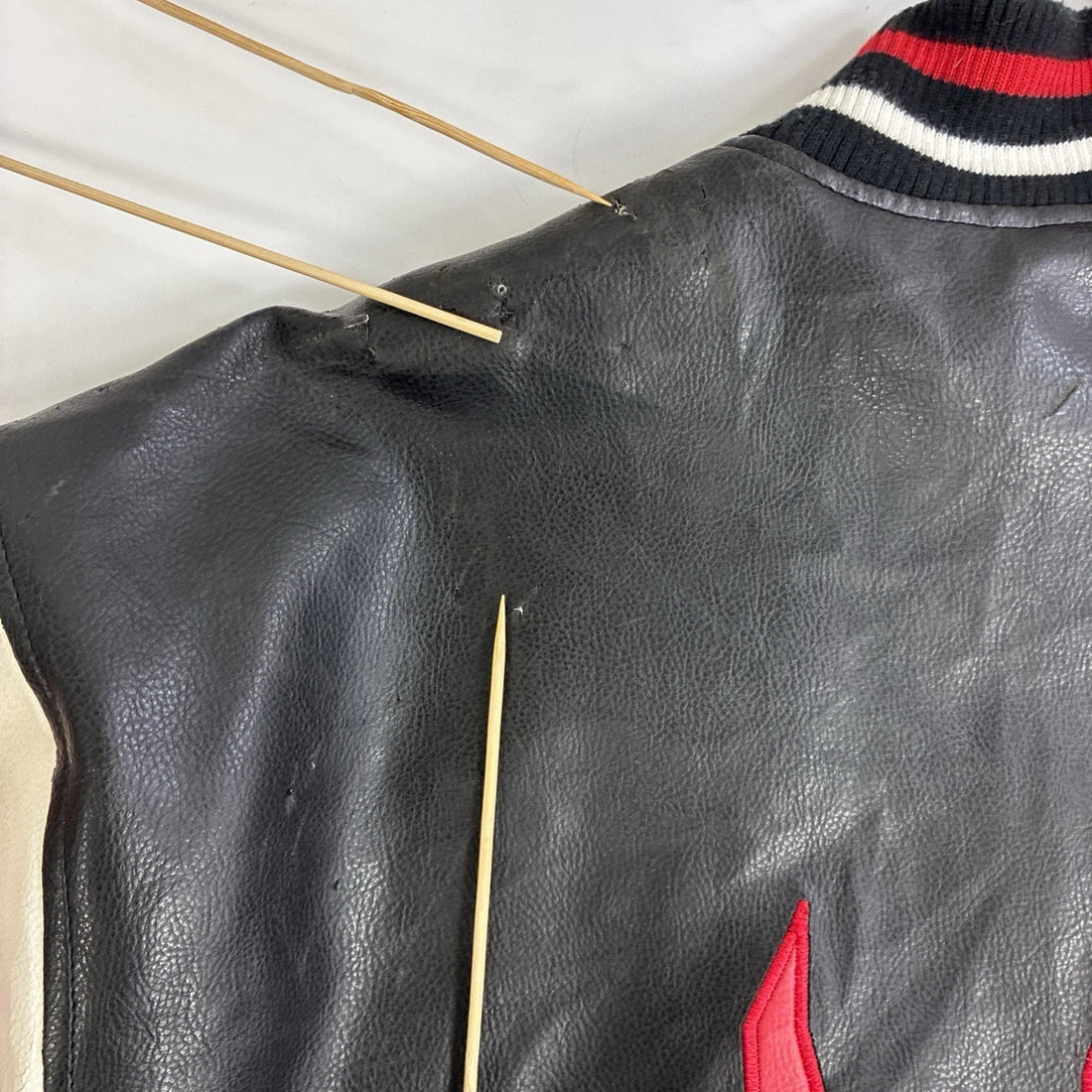 Toronto Raptors G-III Faux Leather Jacket Size XL NBA