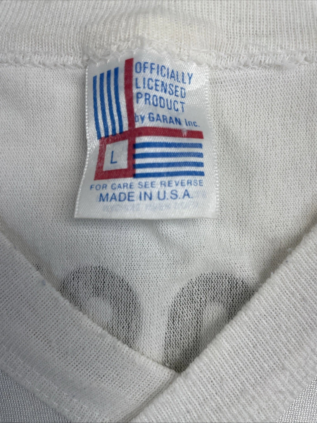 Vintage Los Angeles Raiders V-Neck T-Shirt Jersey Size Large 90s NFL