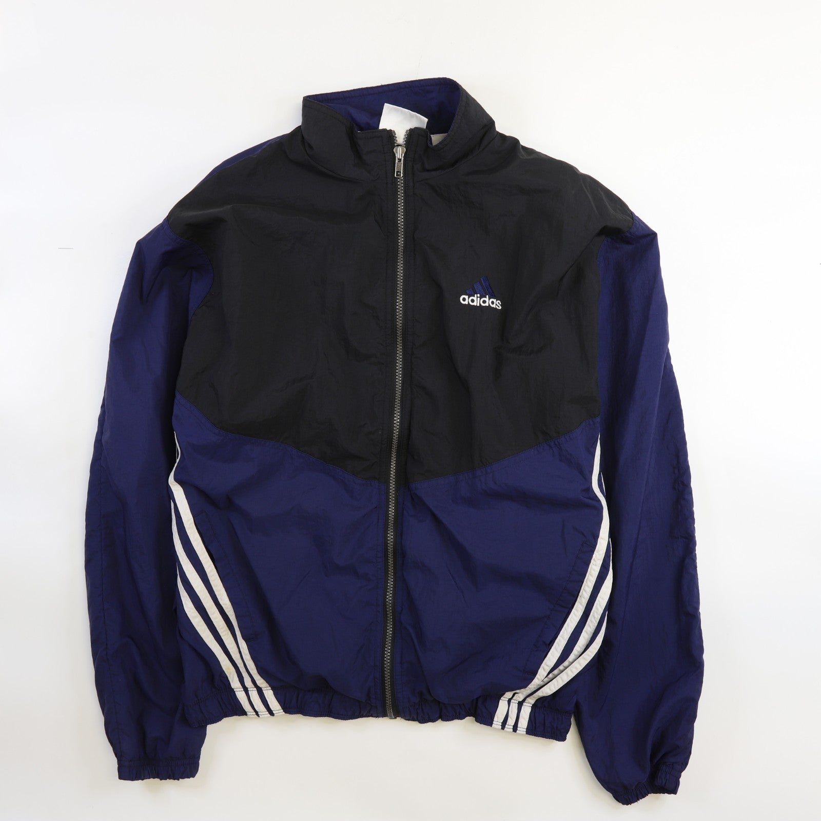 Adidas – Throwback Vault