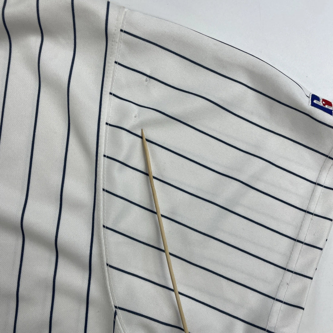 Vintage Minnesota Twins Russell Athletic Jersey Size XL White Pinstripe MLB