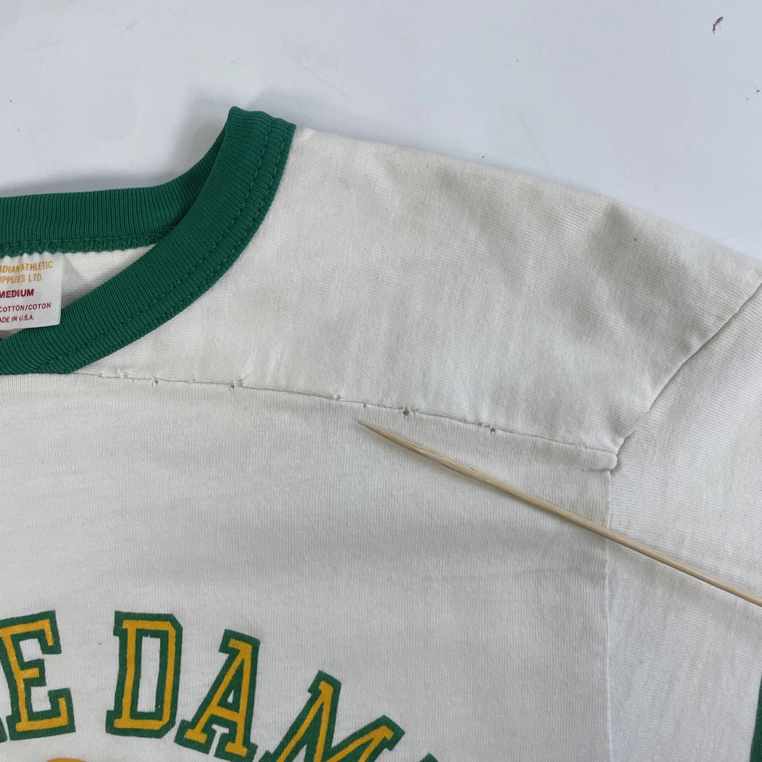 Vintage Notre Dame Fighting Irish T-Shirt Size Medium 80s NCAA