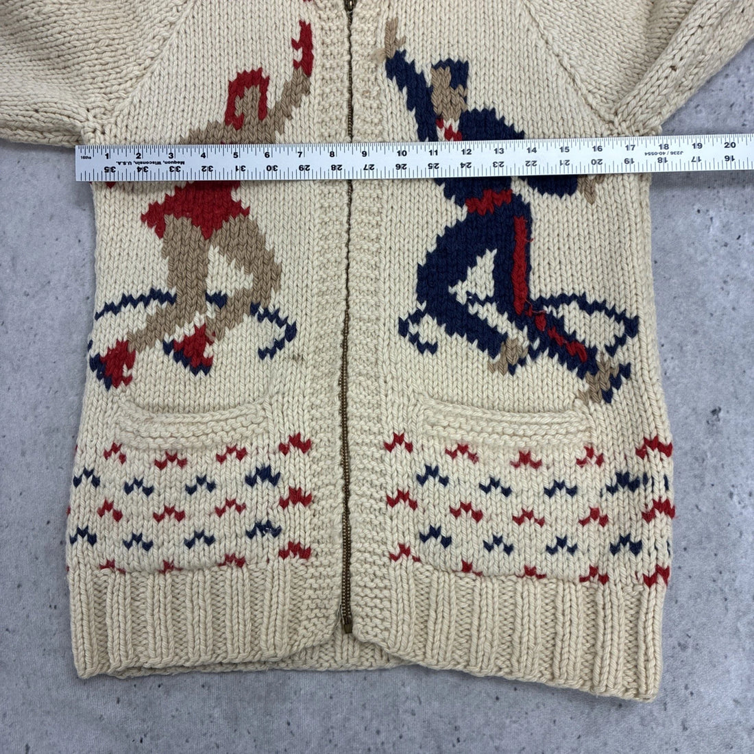Vintage Figure Skating Wool Knit Cowichan Sweater Size Medium