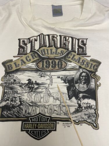 Vintage Harley Davidson Motorcycle 3D Emblem Sturgis Black Hills T-Shirt Large