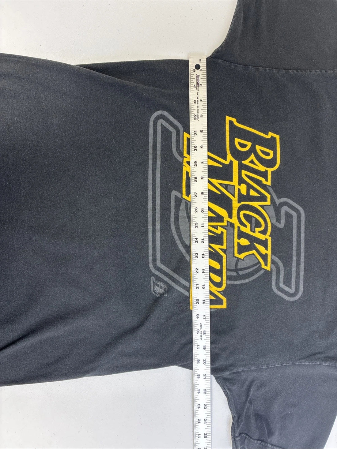 Los Angeles Lakers Kobe Bryant Black Mamba Majesic T-Shirt Size Large NBA