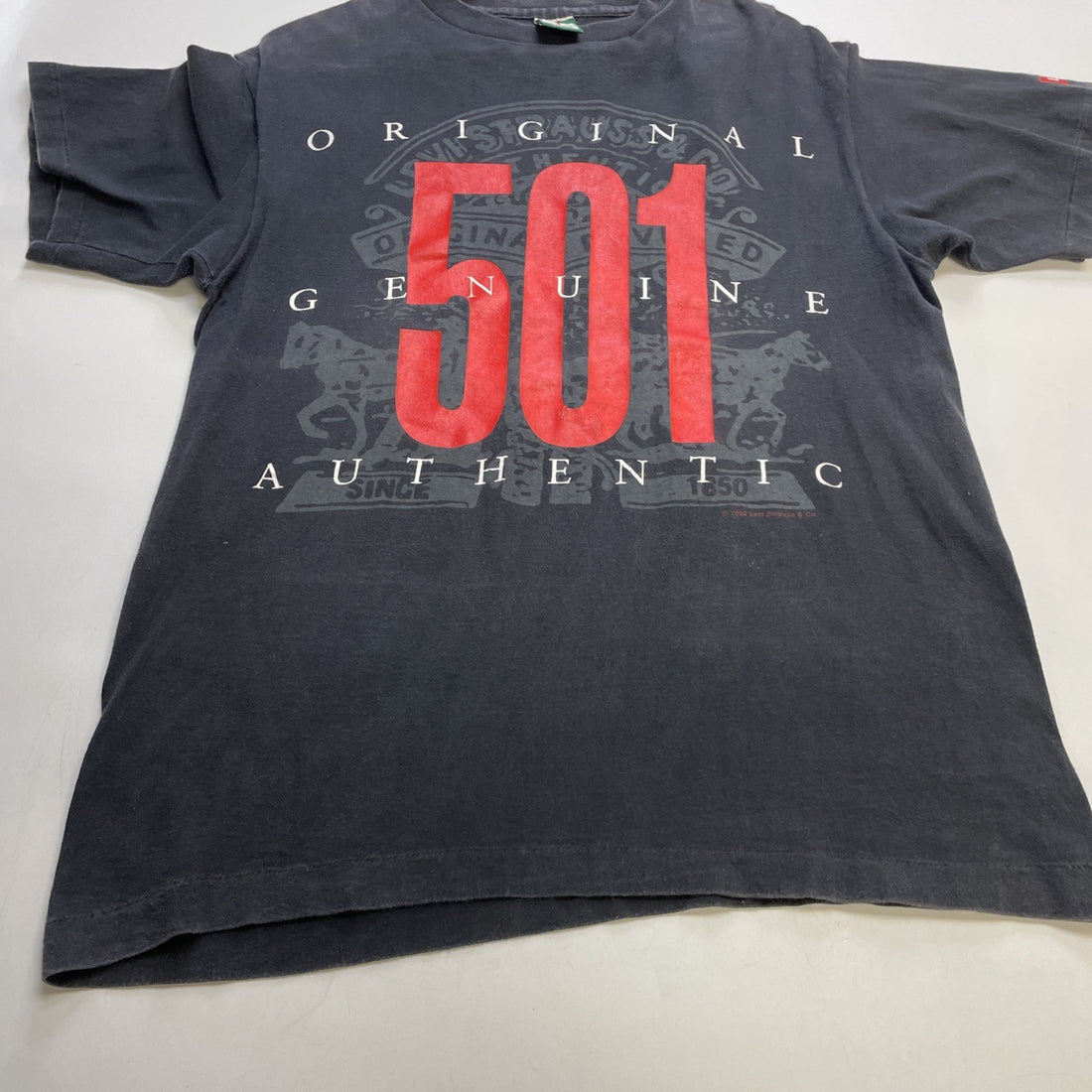 Vintage Levi's Authentic 501 Jeans T-Shirt Size Medium 1992 90s