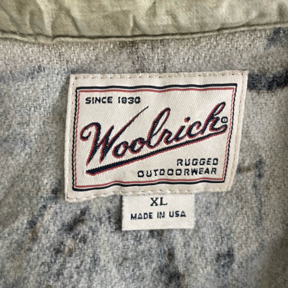 Vintage Woolrich Wool Advantage Camo Button Up Shirt Size XL Hunting