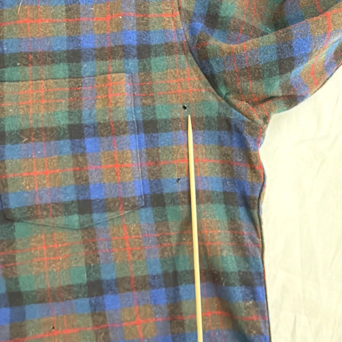 Vintage Pendleton Wool Lodge Button Up Shirt Size Large Plaid