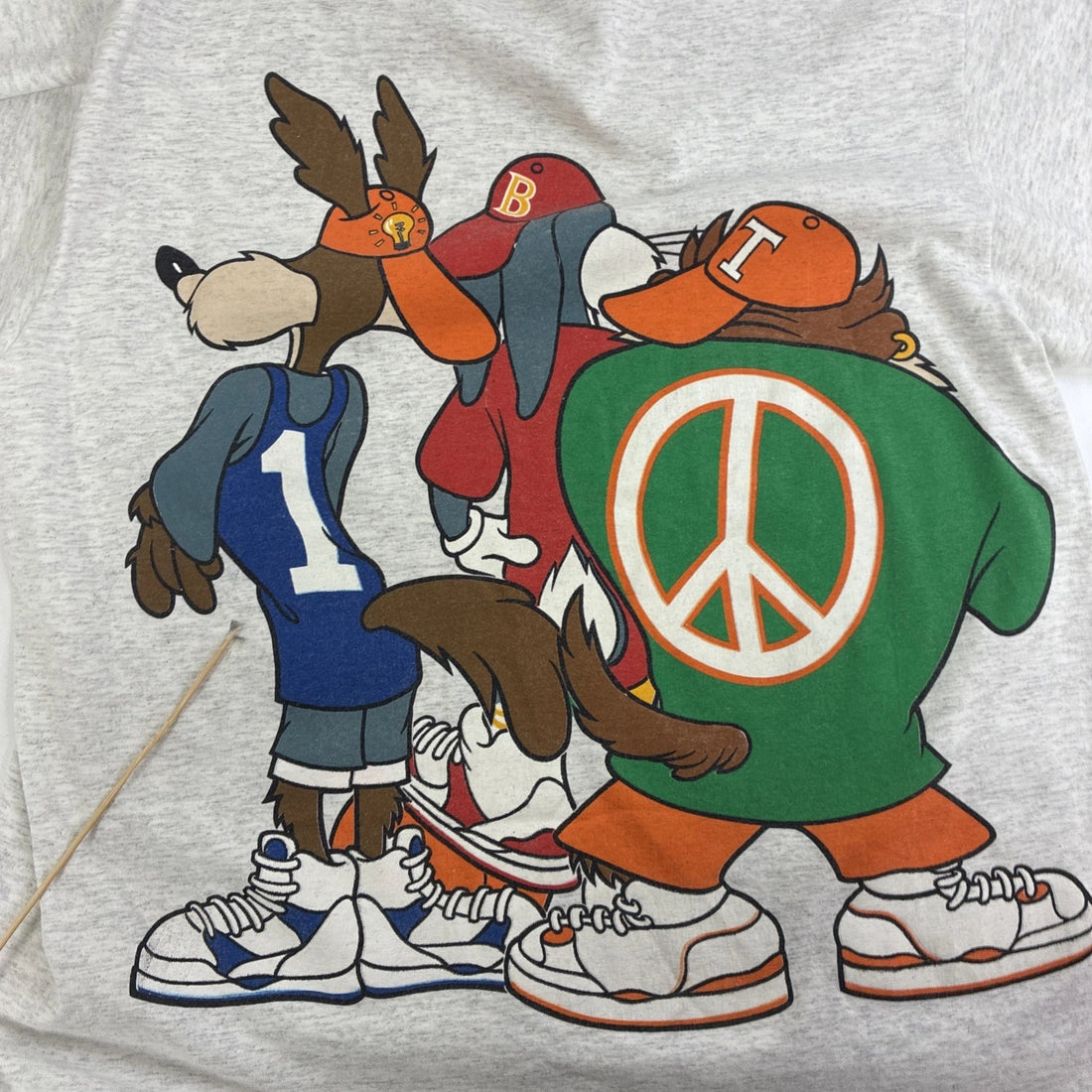 Vintage Looney Tunes Basketball T-Shirt Size XL 90s