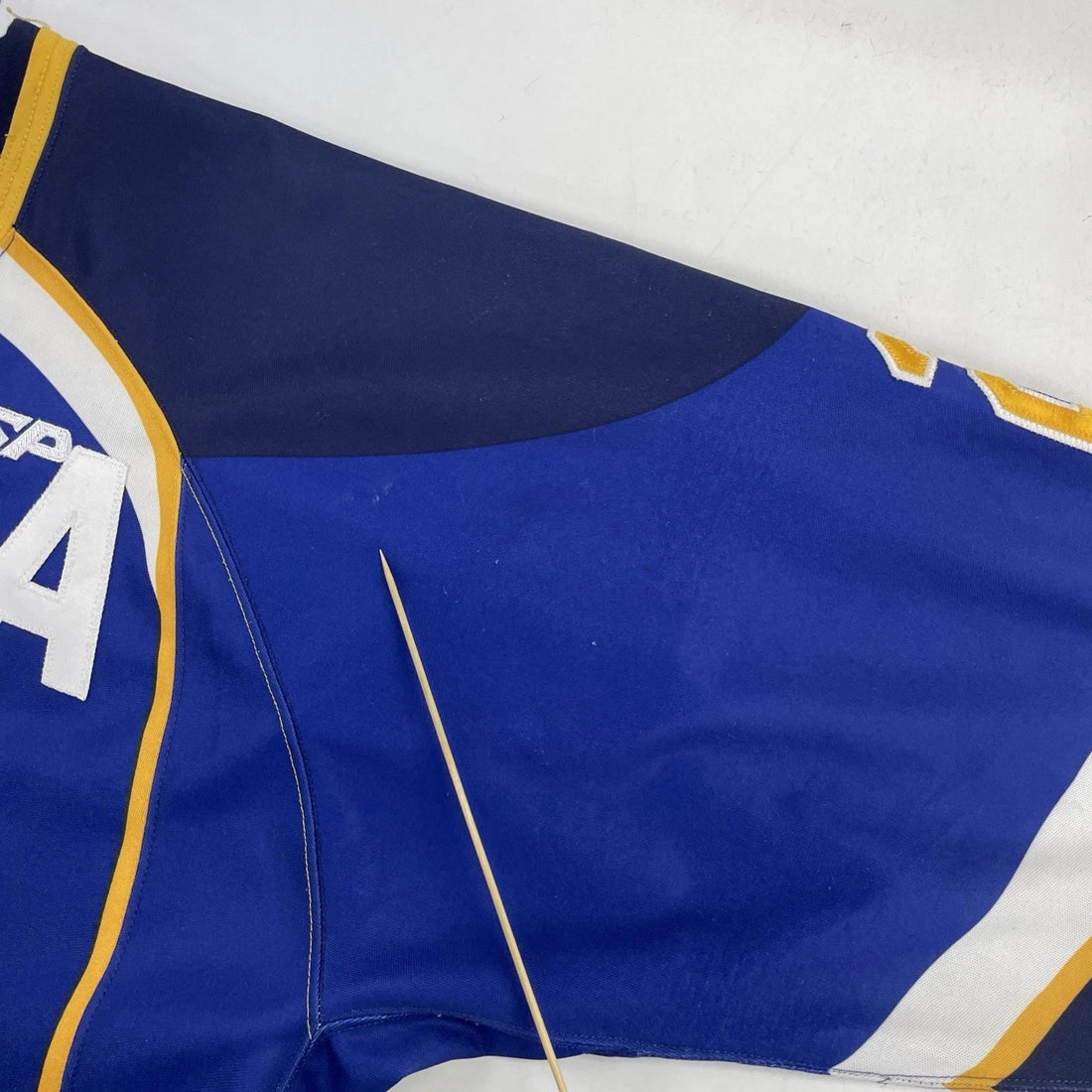 Vintage Warren Wildcats Authentic Hockey Jersey Size 56 Fight Strap