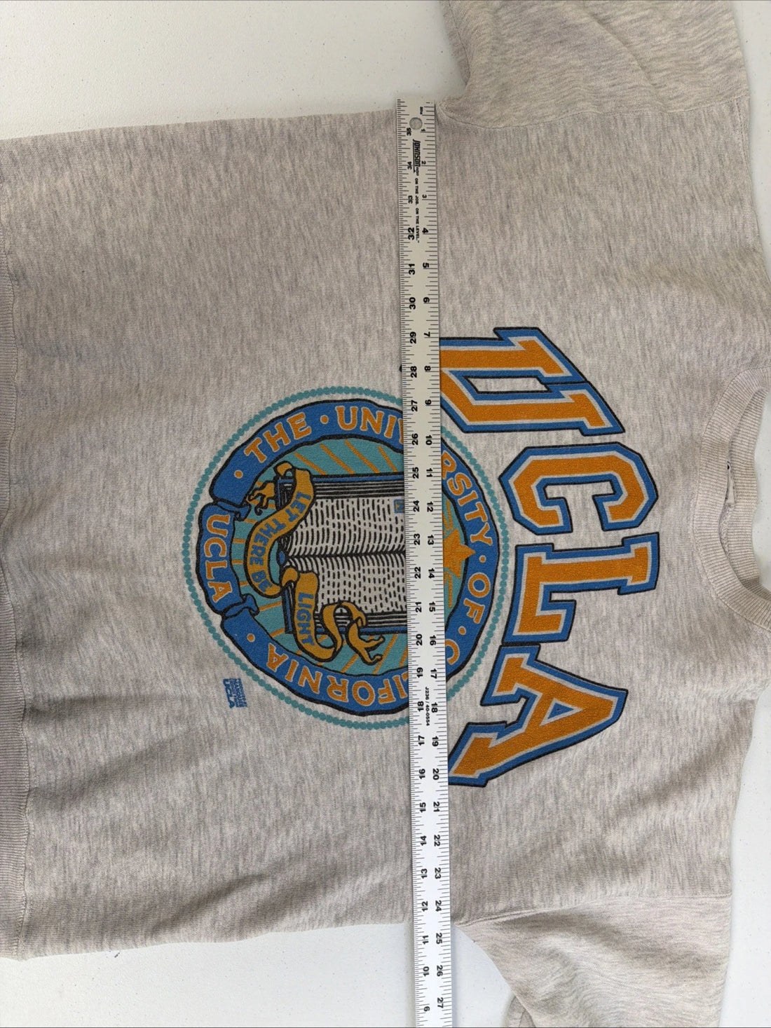 Vintage UCLA Bruins Crest Crewneck Sweatshirt Size XL NCAA