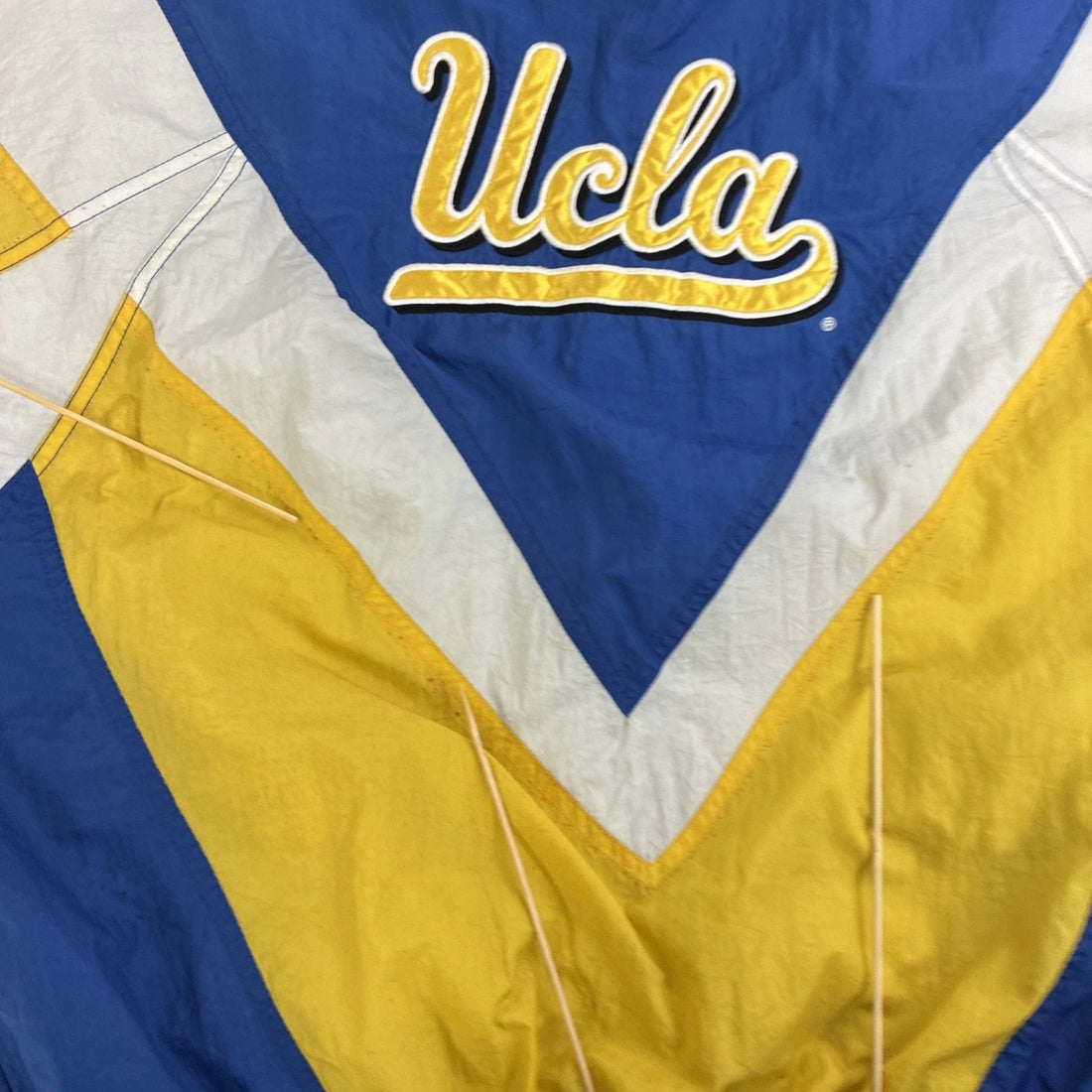 Vintage UCLA Bruins Reebok Windbreaker Light Jacket Size XL NFL