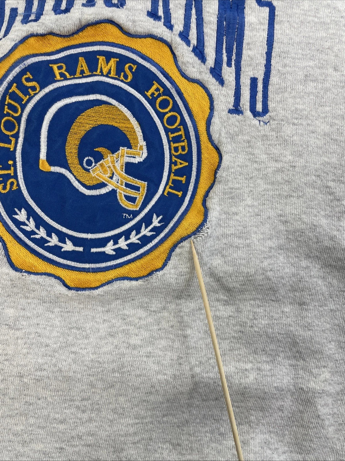 Vintage St. Louis Rams Sweatshirt Crewneck Size Large Embroidered NFL