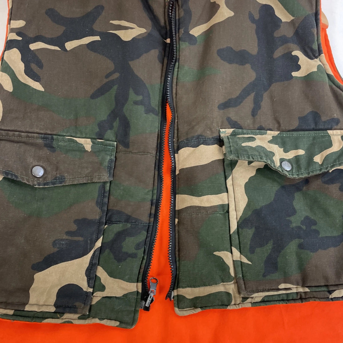 Vintage Woodland Camo Vest Jacket Size Large Reversible