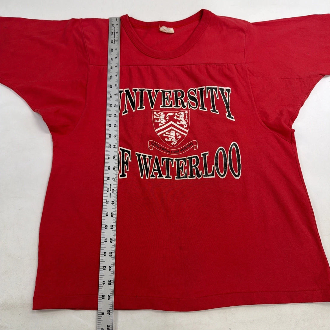 Vintage University Of Waterloo T-Shirt Size Medium