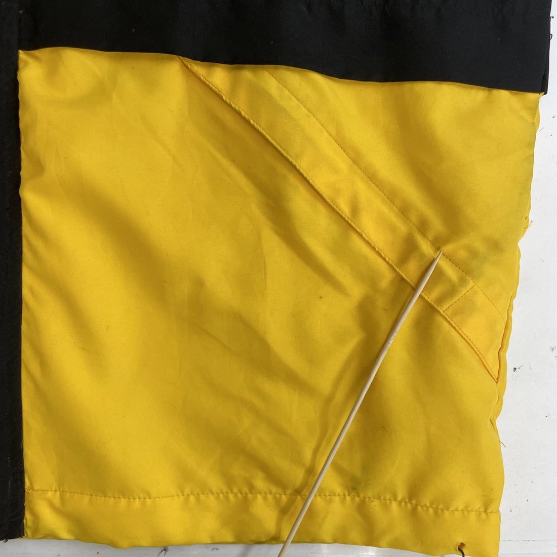 Vintage Nike Windbreaker Light Jacket Size Medium Yellow