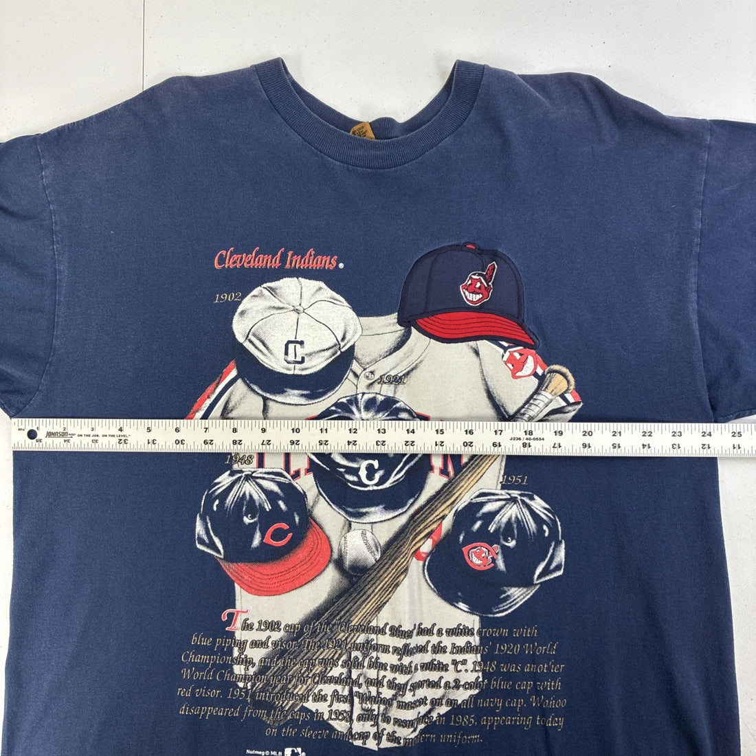 Vintage Cleveland Indians Nutmeg T-Shirt Size XL 90s MLB
