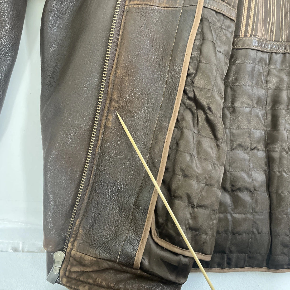Bernardo Leather Bomber Jacket Size XL Brown