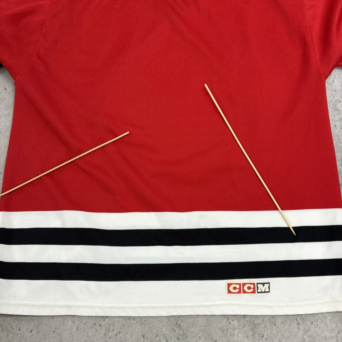 Vintage Chicago Blackhawks CCM Jersey Size Small NHL
