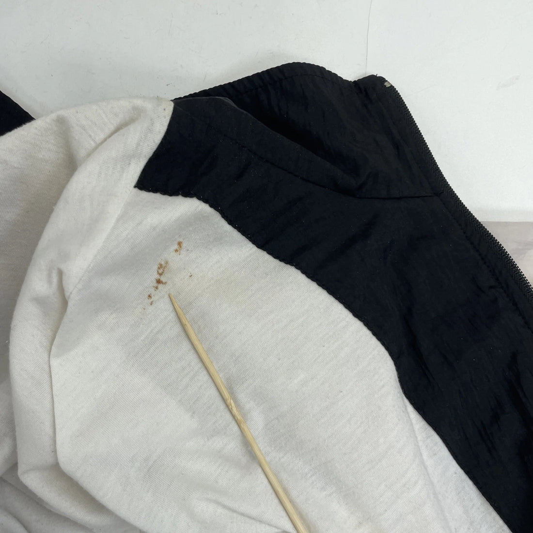 Vintage Adidas Windbreaker Light Jacket Size Medium