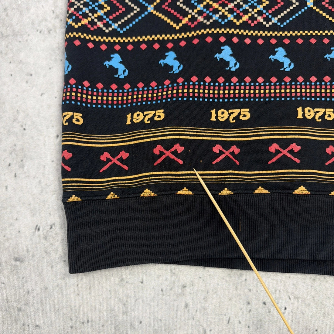 Vintage Avirex Western Aztec Sweatshirt Hoodie Size XL Y2K