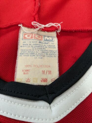 Vintage Chicago Blackhawks CCM Maska Hockey Jersey Size Medium Red 90s NHL