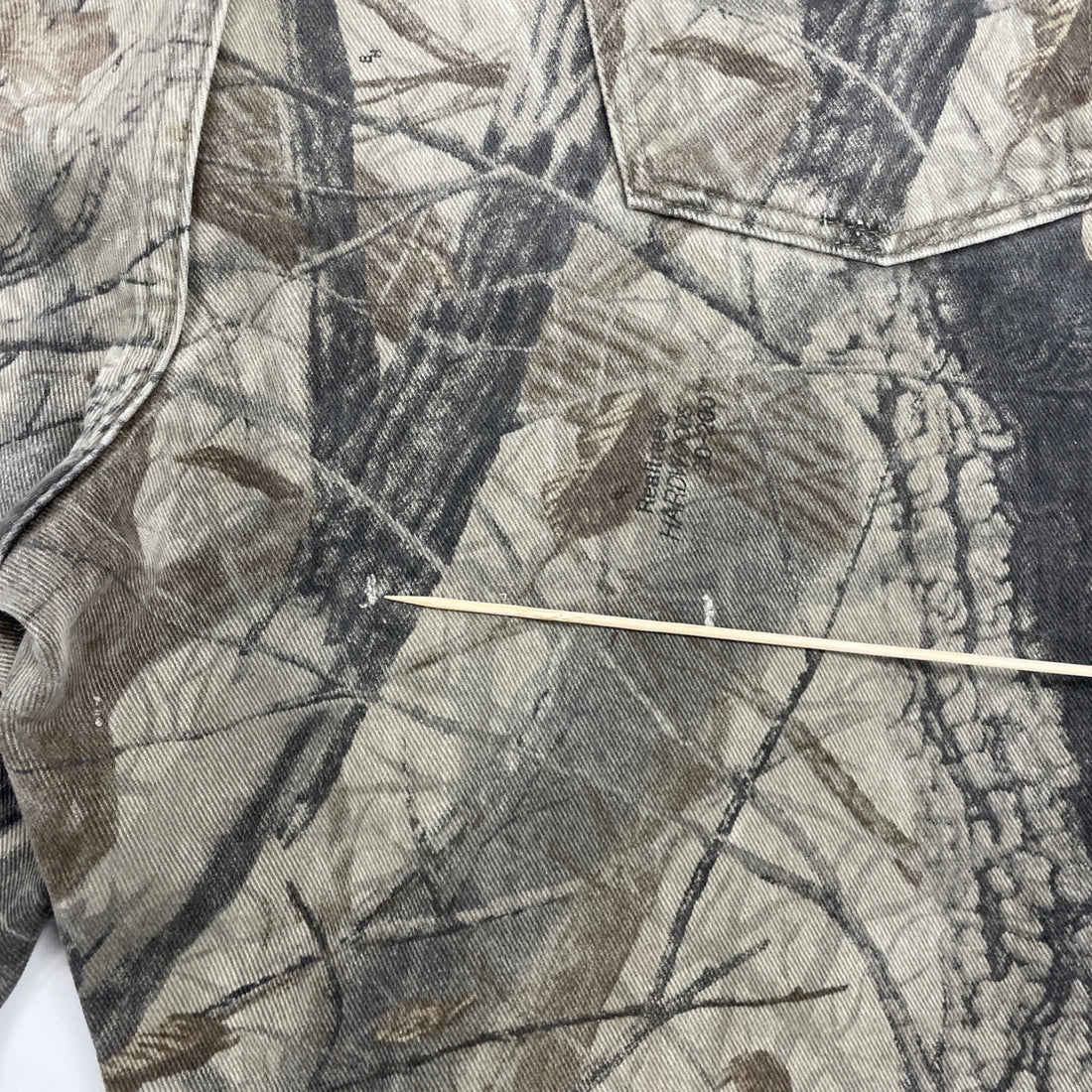 Vintage Wrangler Rugged Wear Realtree Hardwoods Camo Pants Size 36 X 32.5