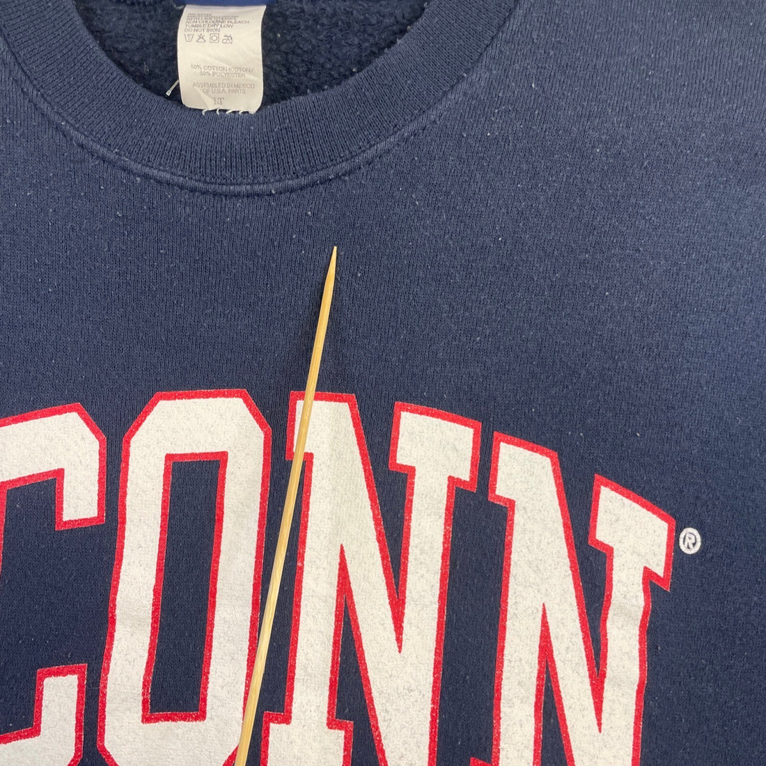 Vintage UConn Huskies Crewneck Sweatshirt Size Large Tall NCAA