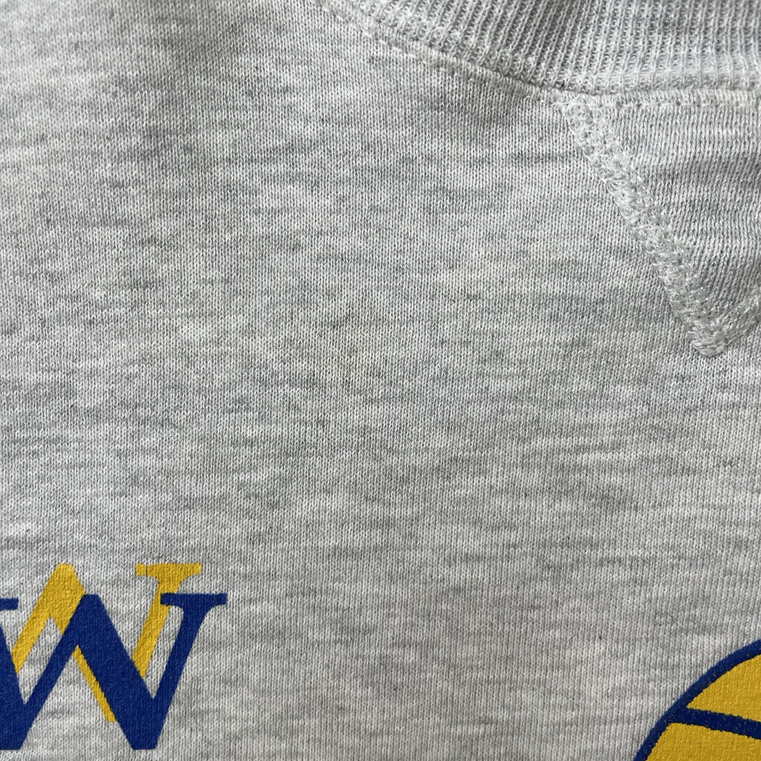 Vintage Wilson Basketball Russell Athletic Crewneck Sweatshirt Size XL
