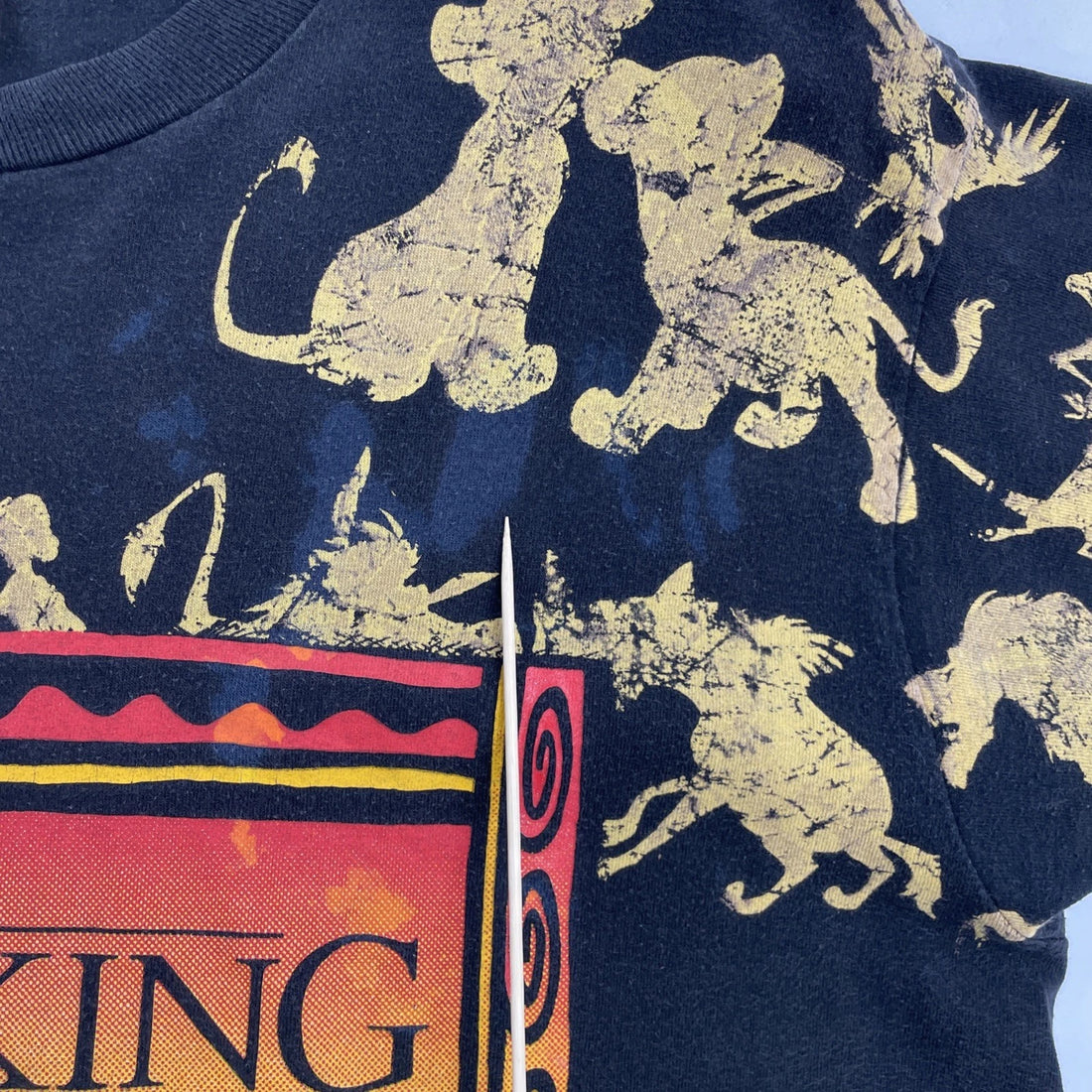 Vintage The Lion King Disney T-Shirt Size XL Black All Over Print 90s