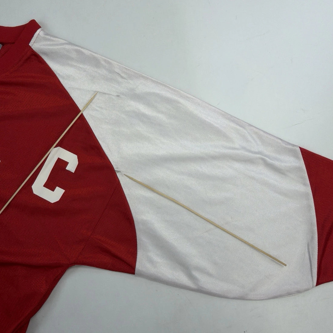 Vintage Detroit Red Wings Steve Yzerman CCM Hockey Jersey Size XL NHL